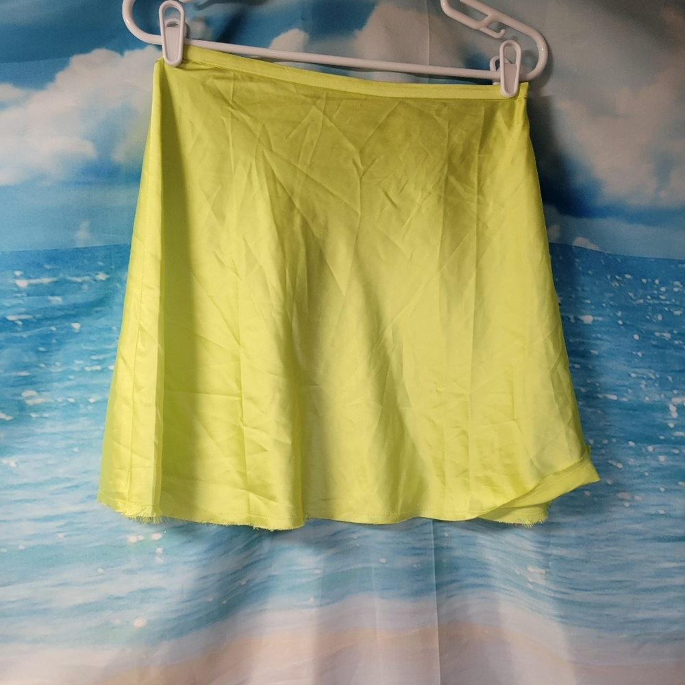 Etophe Studios Size Large NWOT Raw‎ Hem Yellow Skirt